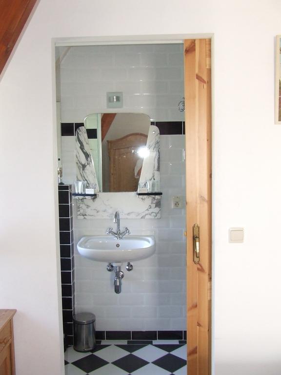B&B 'T Nije Huus Schoonoord Habitación foto